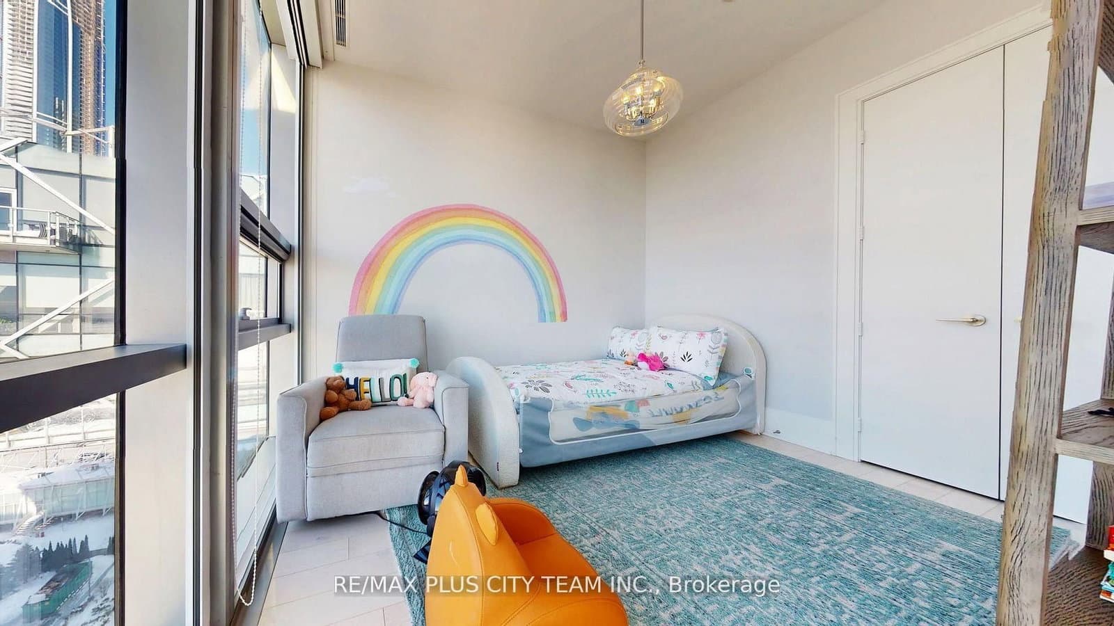 39 Queens Quay E, Unit 1305 thumbnail 22