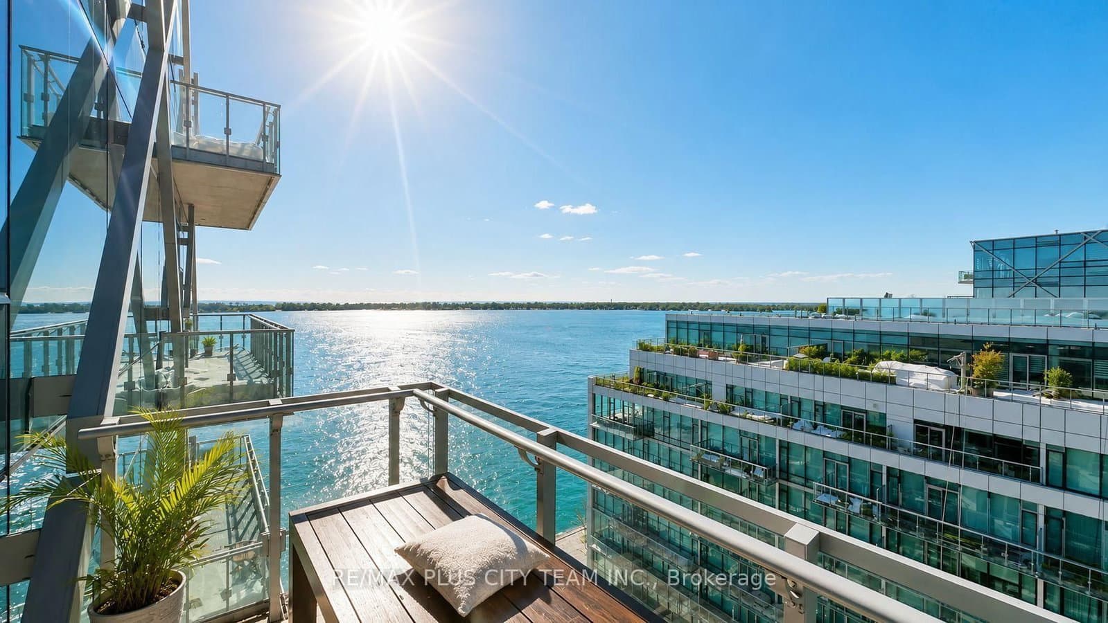 39 Queens Quay E, Unit 1305 thumbnail 26