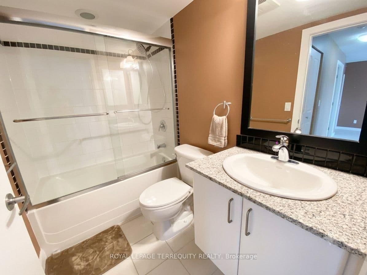 33 Sheppard Avenue E, Unit 1009 thumbnail 3