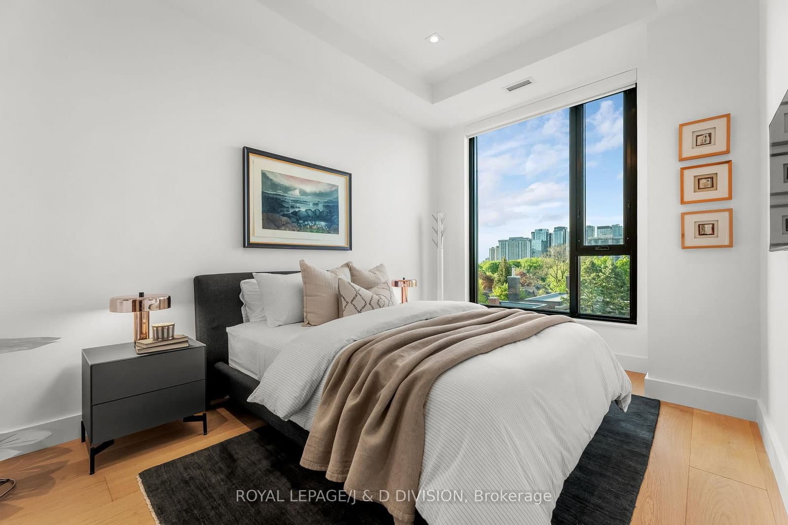 1 Strathgowan Avenue, Unit 710 thumbnail 12
