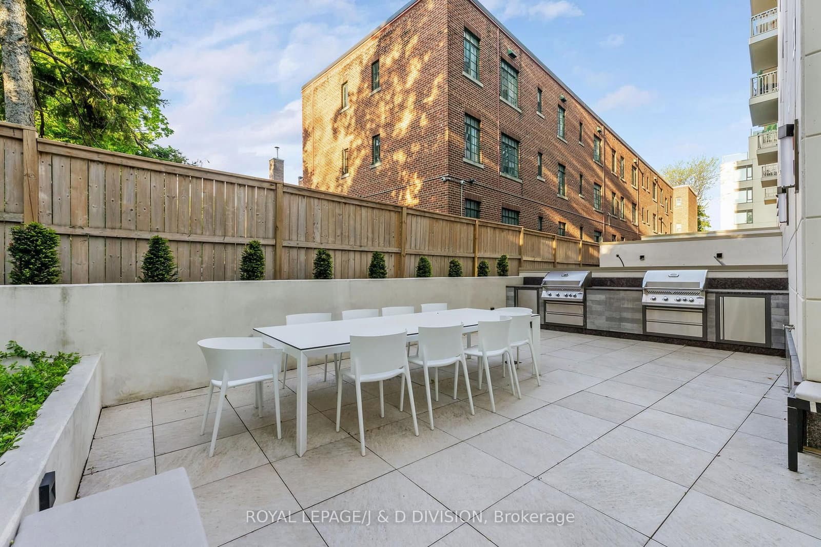 1 Strathgowan Avenue, Unit 710 thumbnail 26