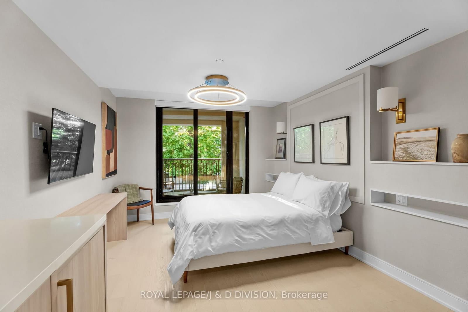 1 Strathgowan Avenue, Unit 710 thumbnail 30