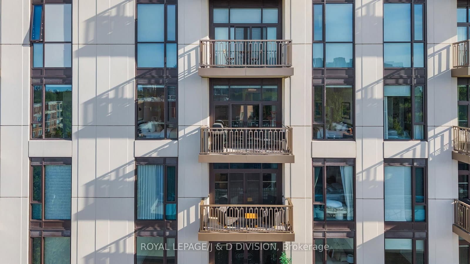 1 Strathgowan Avenue, Unit 710 thumbnail 34