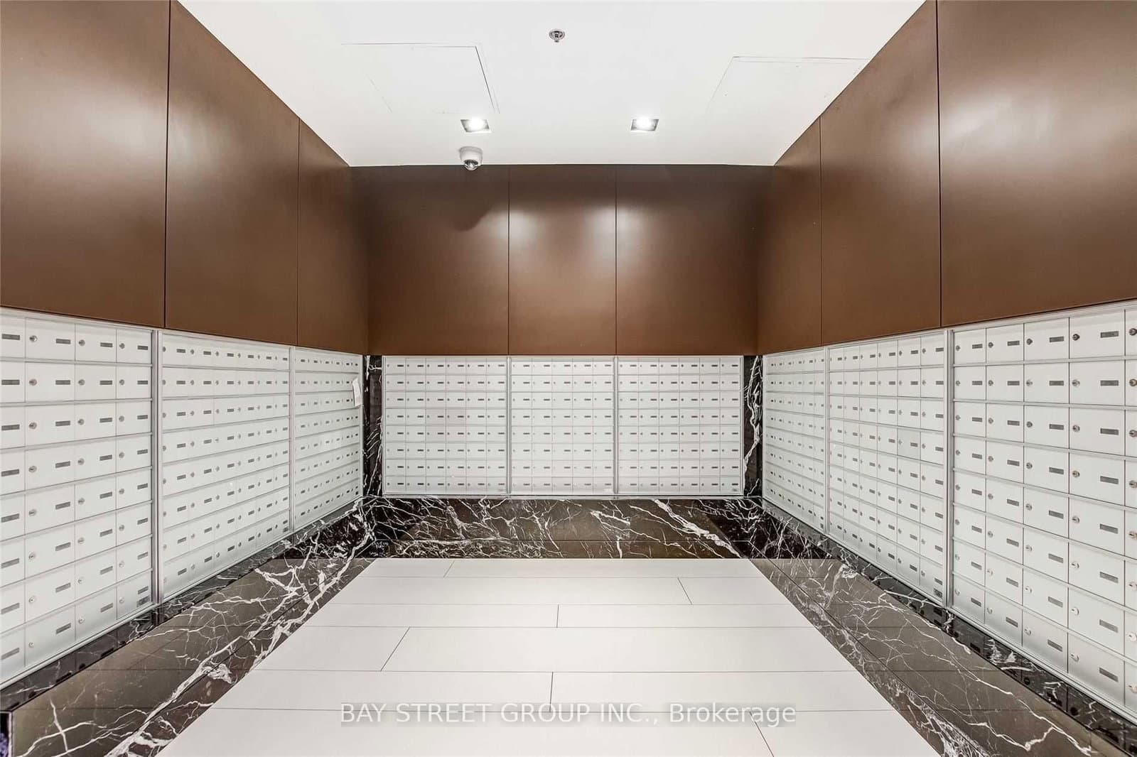 30 Nelson Street, Unit 1603 thumbnail 13