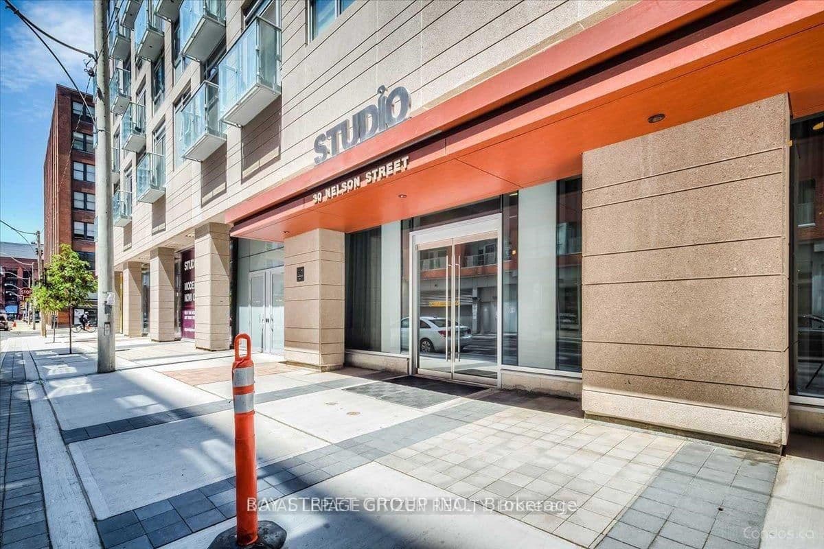 30 Nelson Street, Unit 1603 thumbnail 16