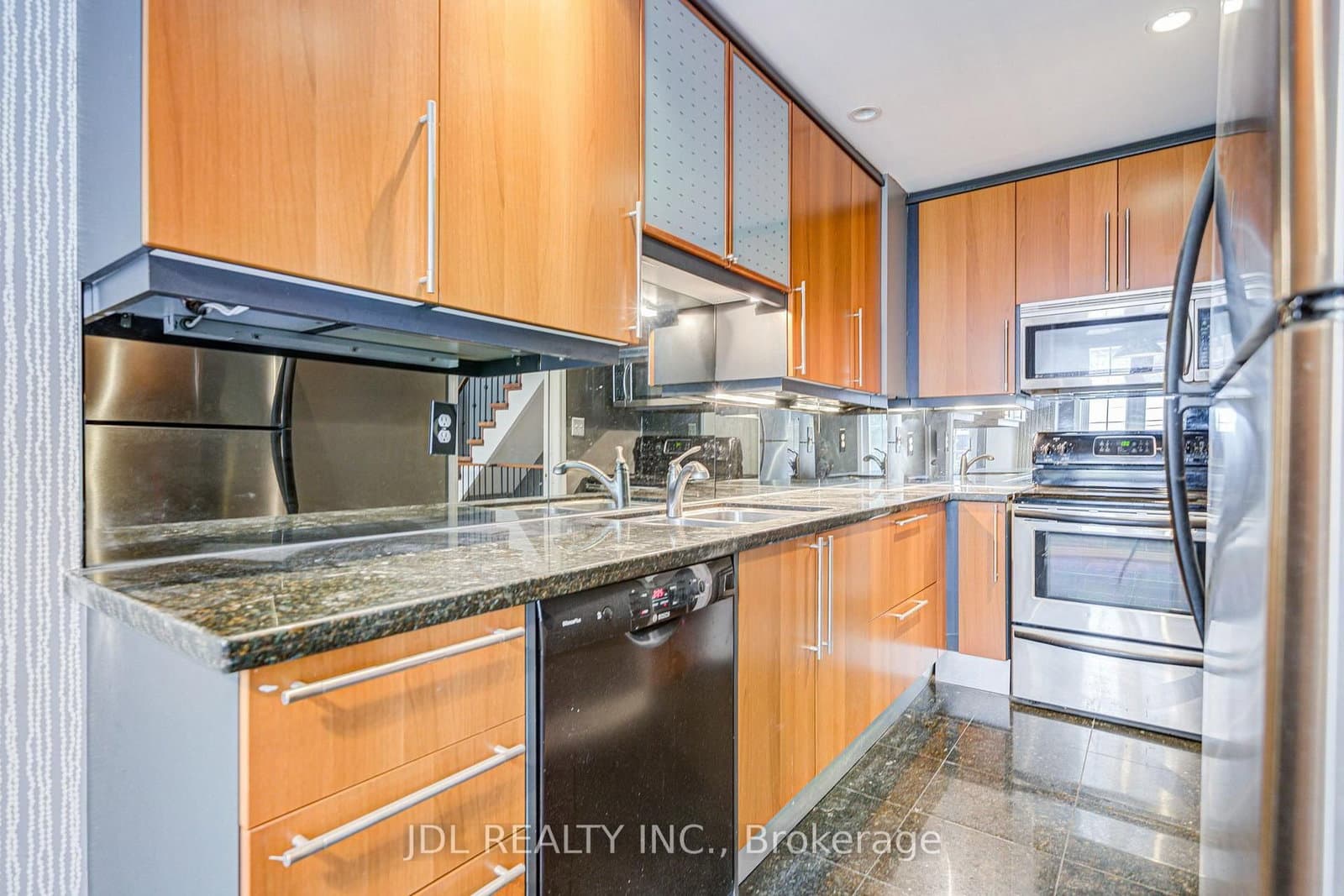 11 Everson Drive, Unit 610 thumbnail 21