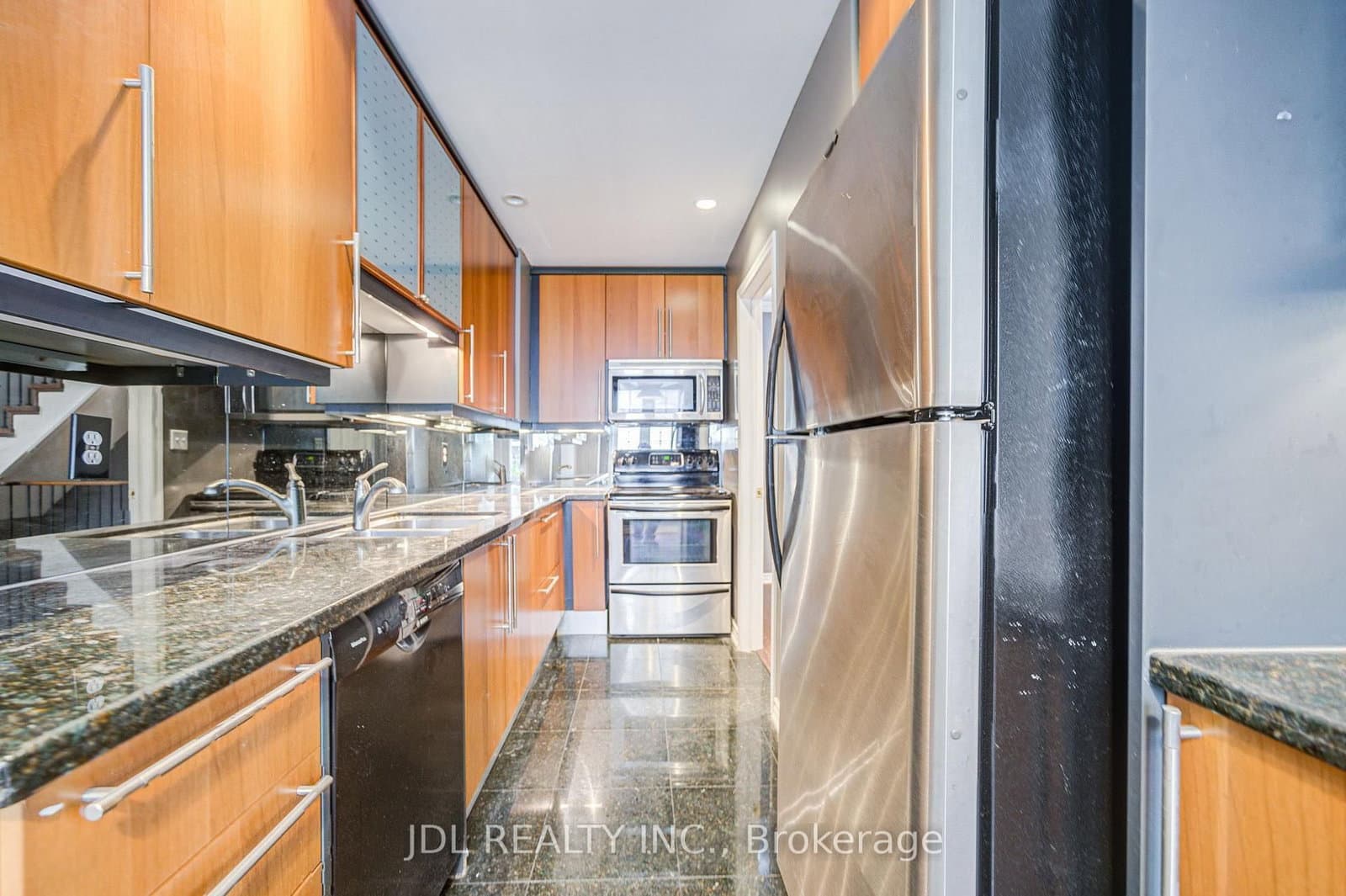 11 Everson Drive, Unit 610 thumbnail 22