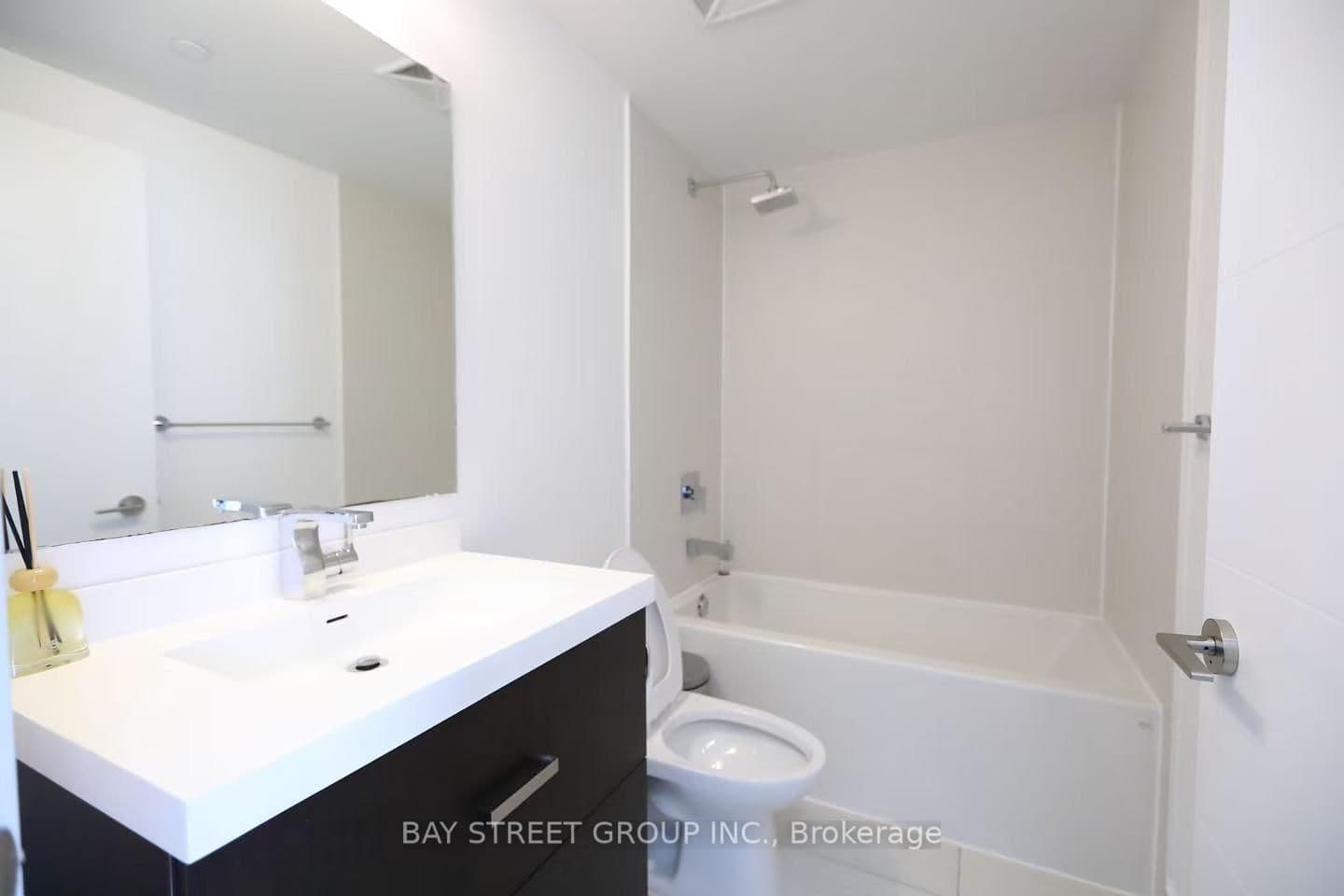 50 E Wellesley Street E, Unit 3004 thumbnail 10