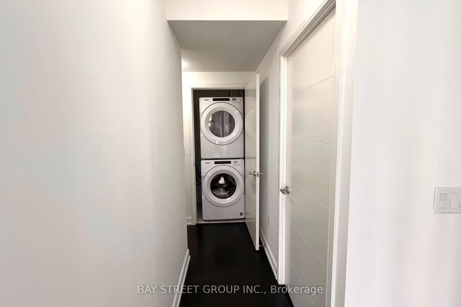 50 E Wellesley Street E, Unit 3004 thumbnail 11