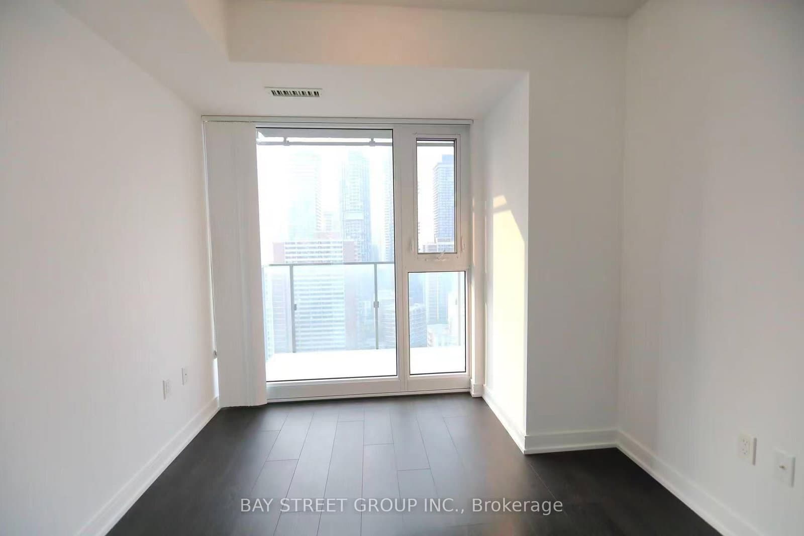 50 E Wellesley Street E, Unit 3004 thumbnail 6