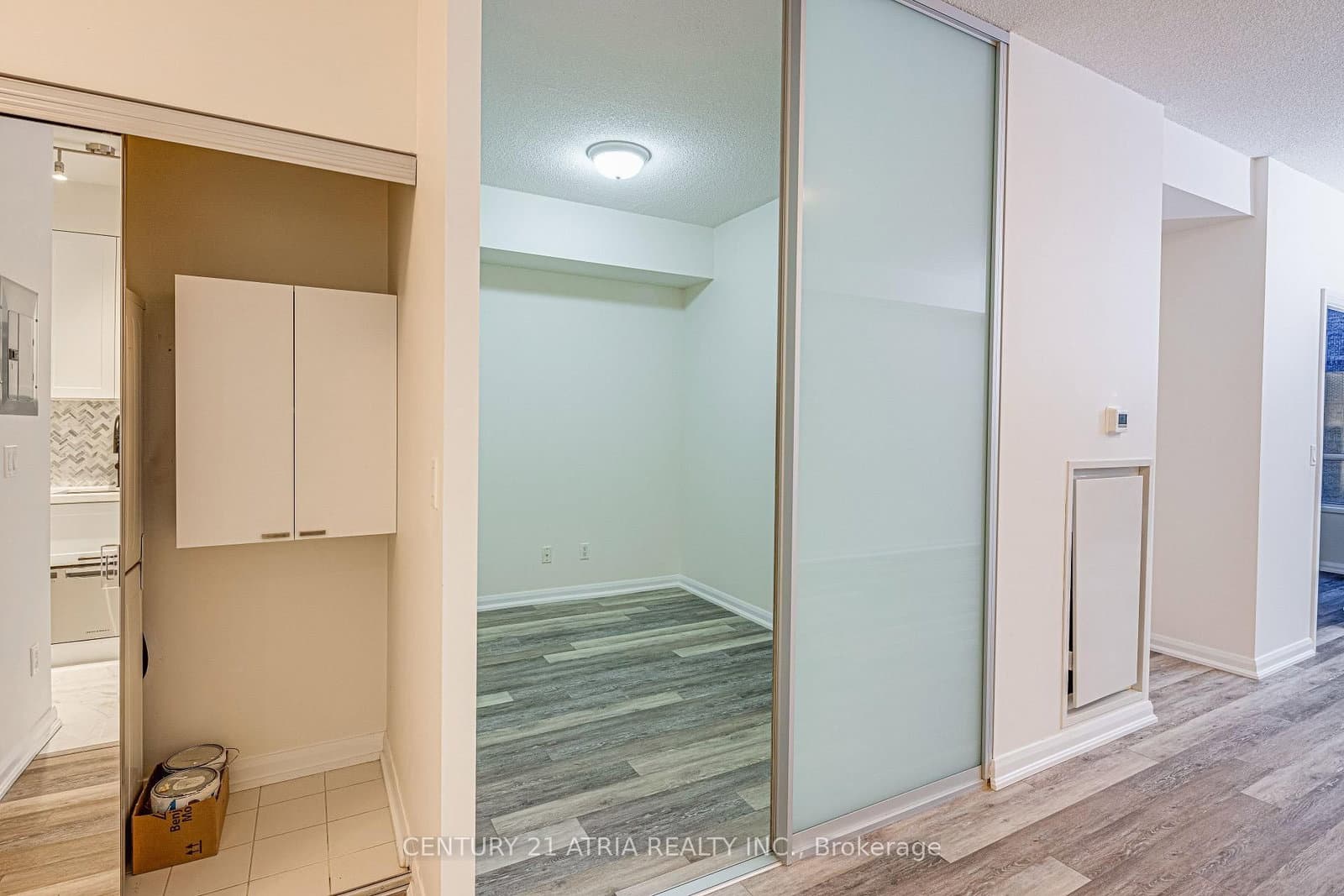 111 Elizabeth Street, Unit 1117 thumbnail 11