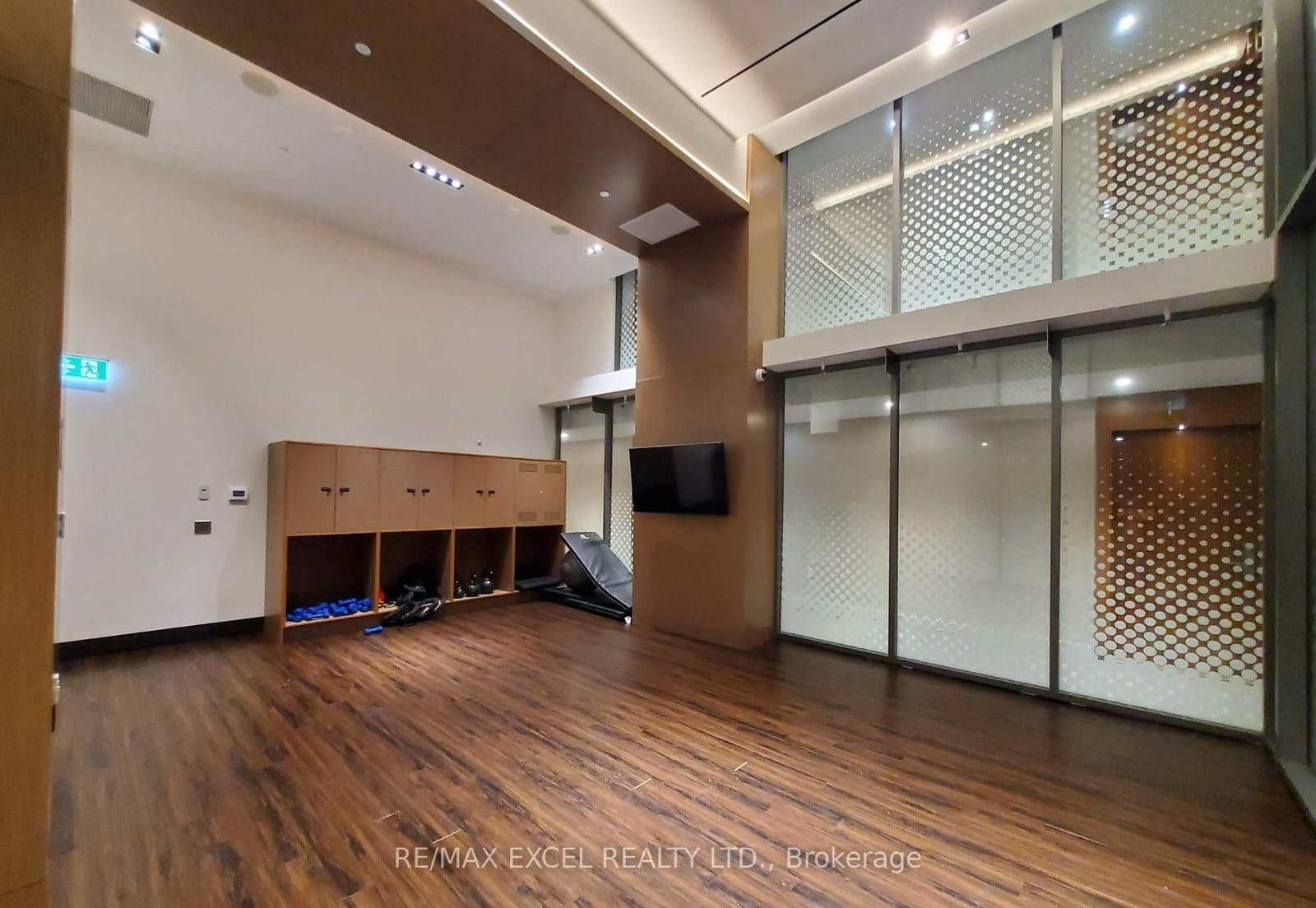 15 Queens Quay E, Unit 1303 thumbnail 17