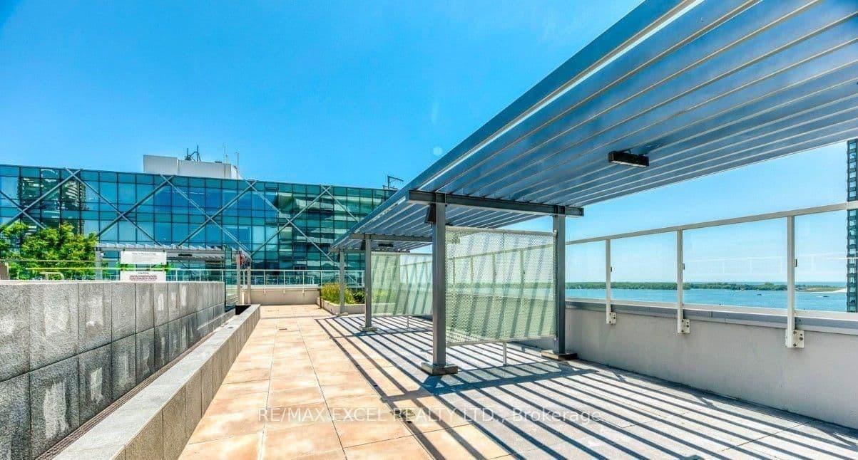 15 Queens Quay E, Unit 1303 thumbnail 22