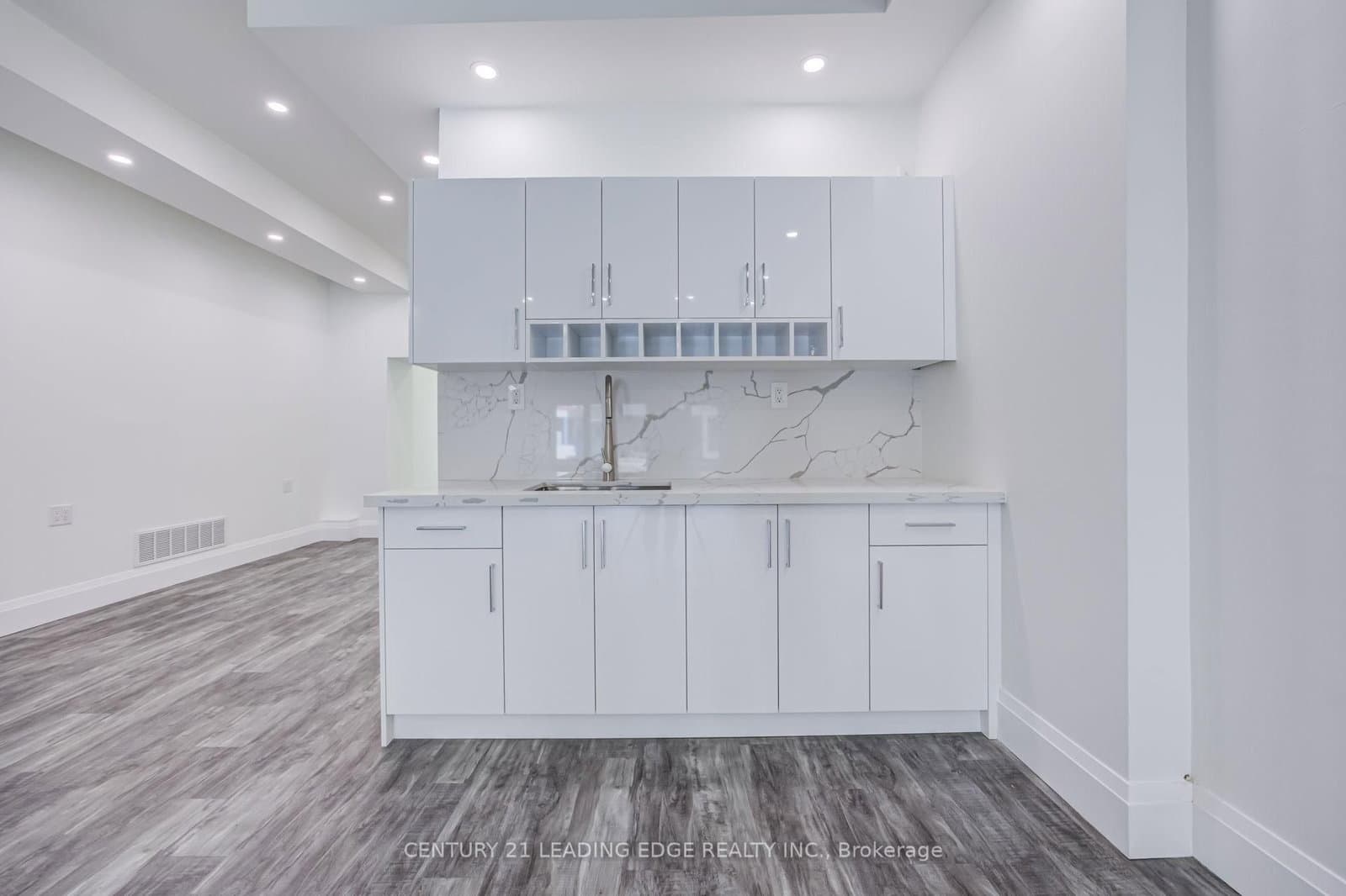 1375 Bathurst Street, Unit Main/Basement thumbnail 7