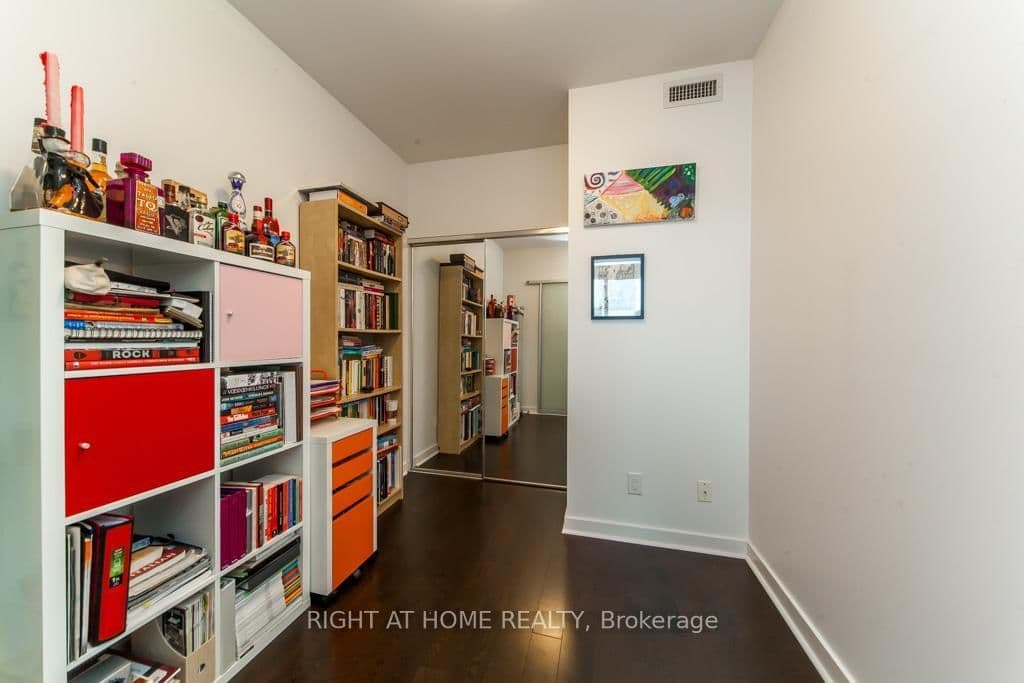 320 Richmond Street E, Unit 616 thumbnail 8