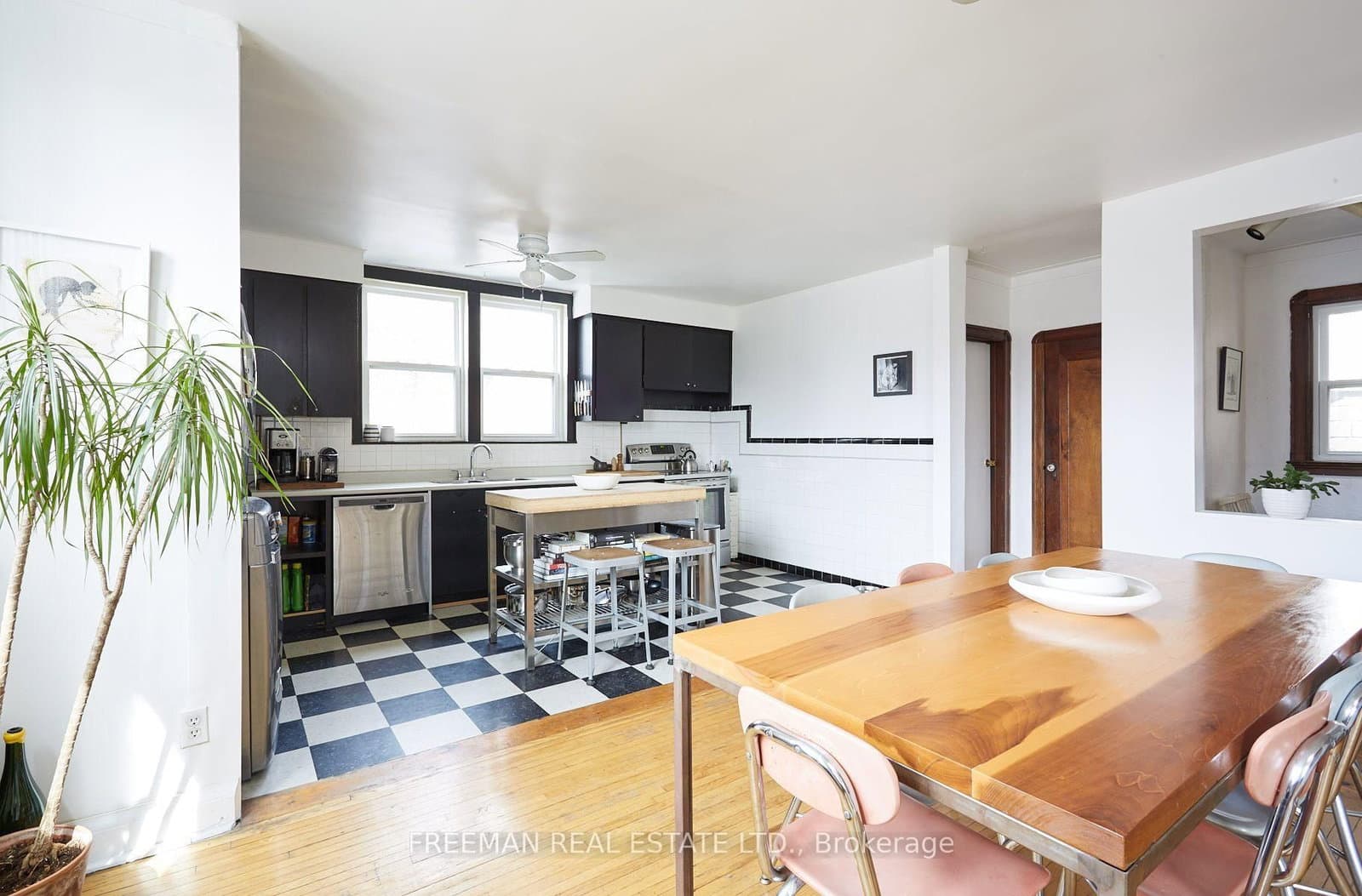 62 Austin Terrace, Unit 2 thumbnail 6