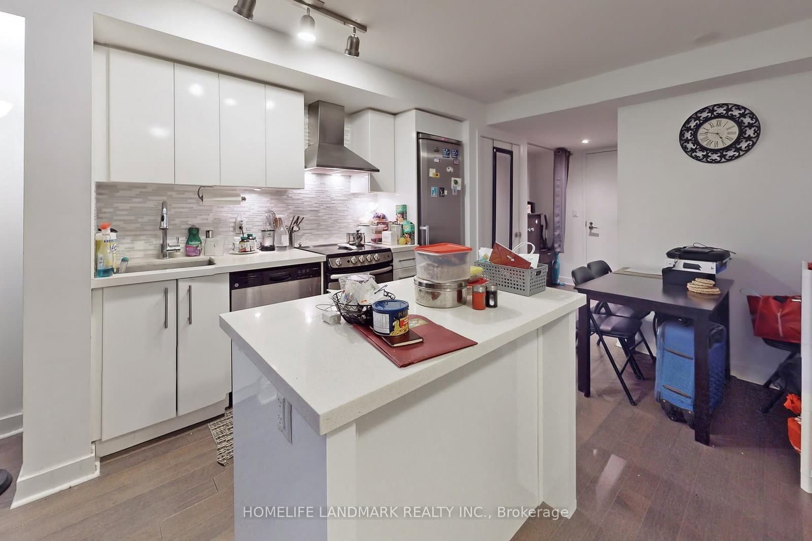 58 Orchard View Boulevard, Unit 505 thumbnail 9