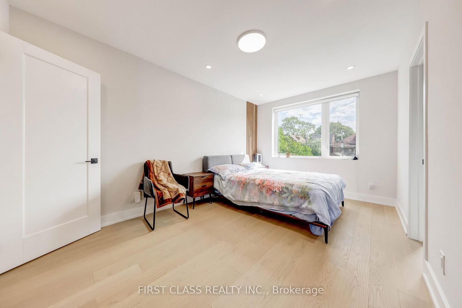 431 Roxton Road thumbnail 12