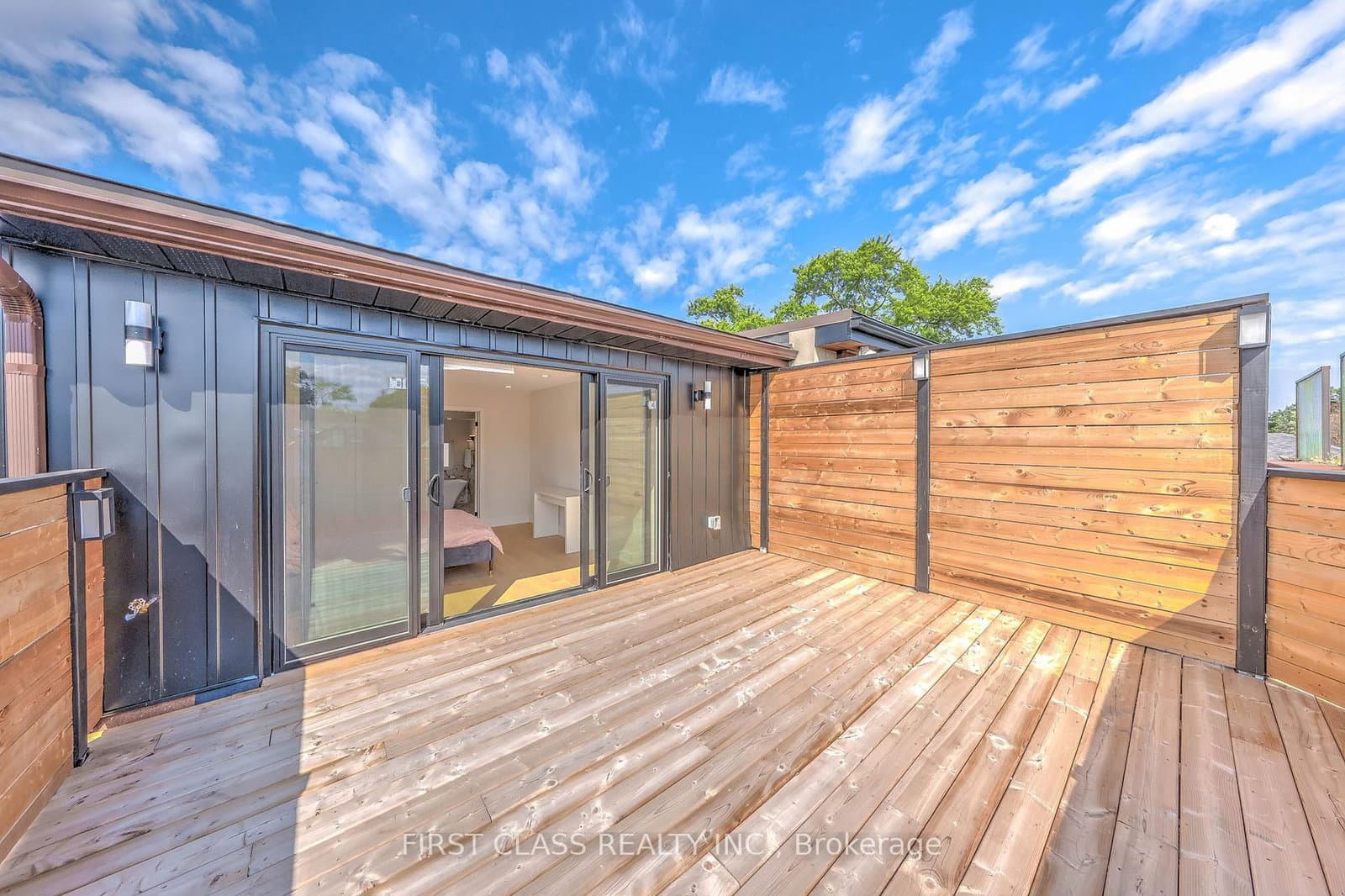 431 Roxton Road thumbnail 28