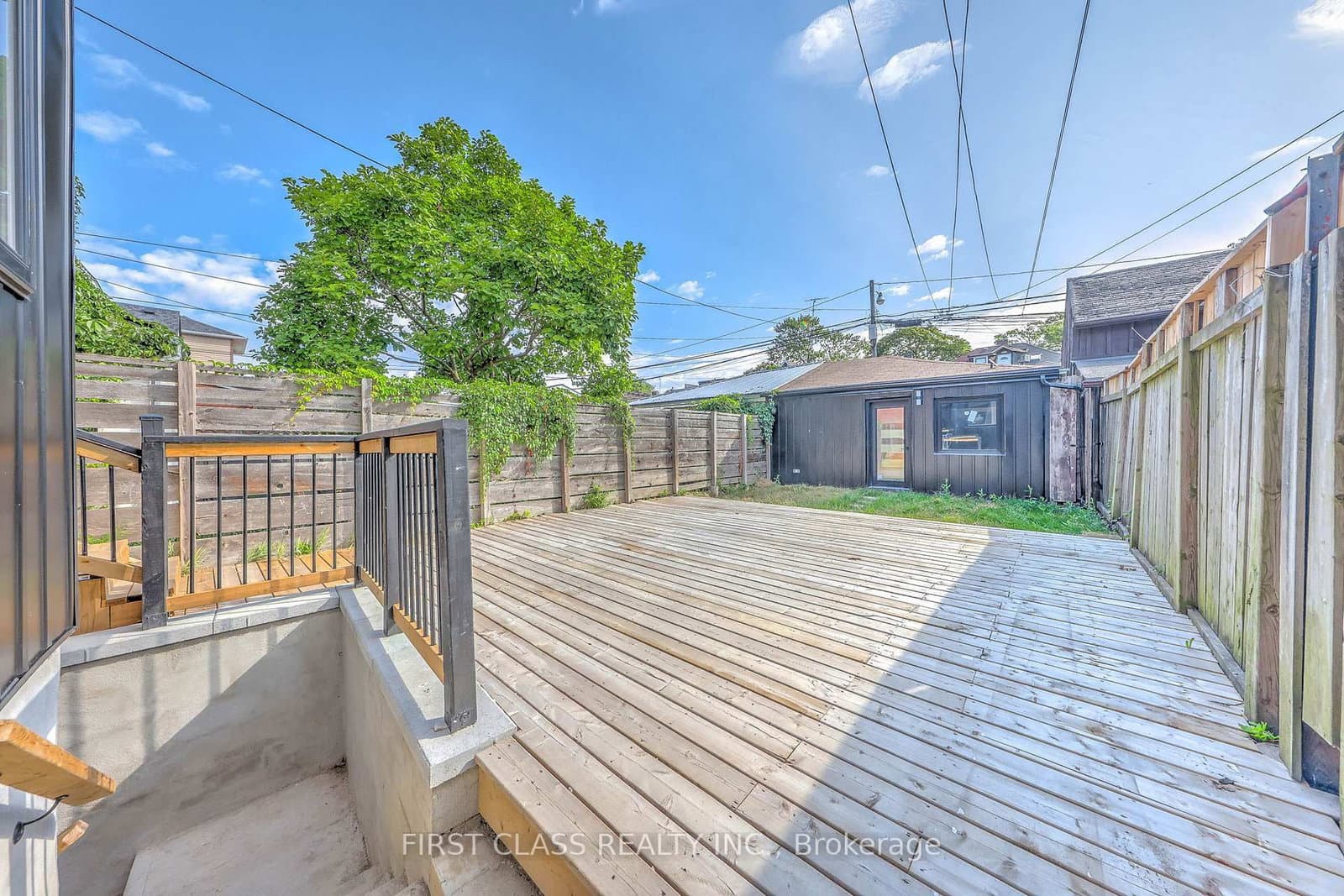 431 Roxton Road thumbnail 37