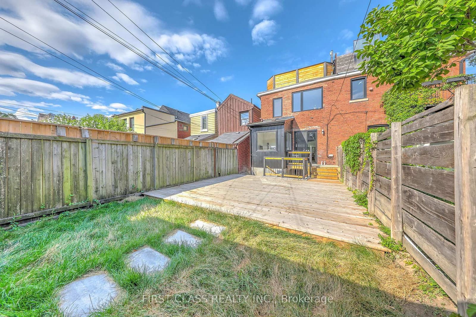 431 Roxton Road thumbnail 40