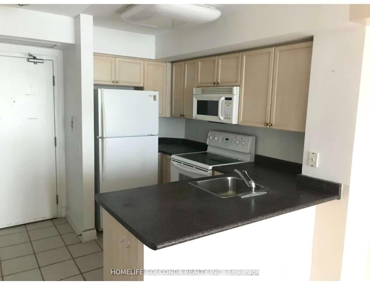 28 Harrison Garden Boulevard, Unit 1109 thumbnail 3