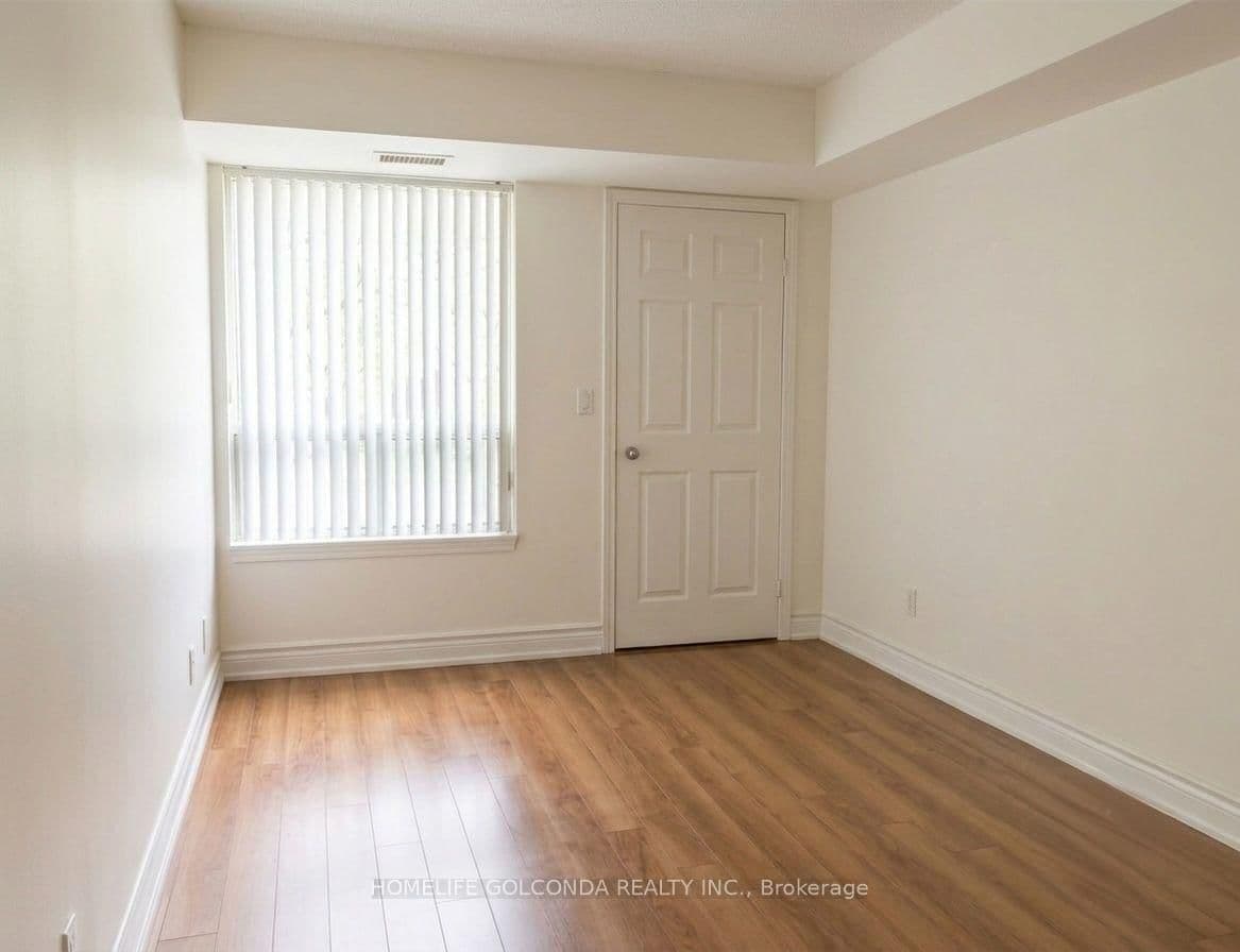 28 Harrison Garden Boulevard, Unit 1109 thumbnail 5