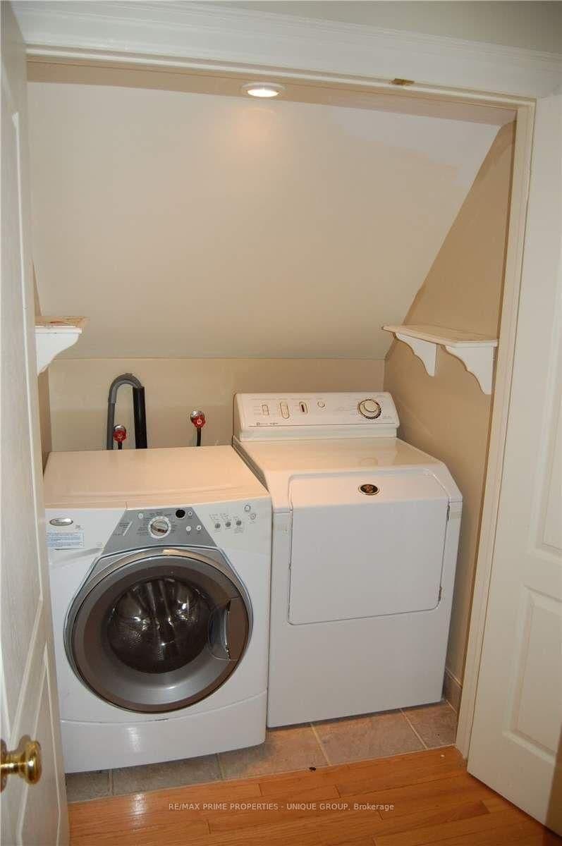 39 Whitehall Road, Unit Upper thumbnail 11
