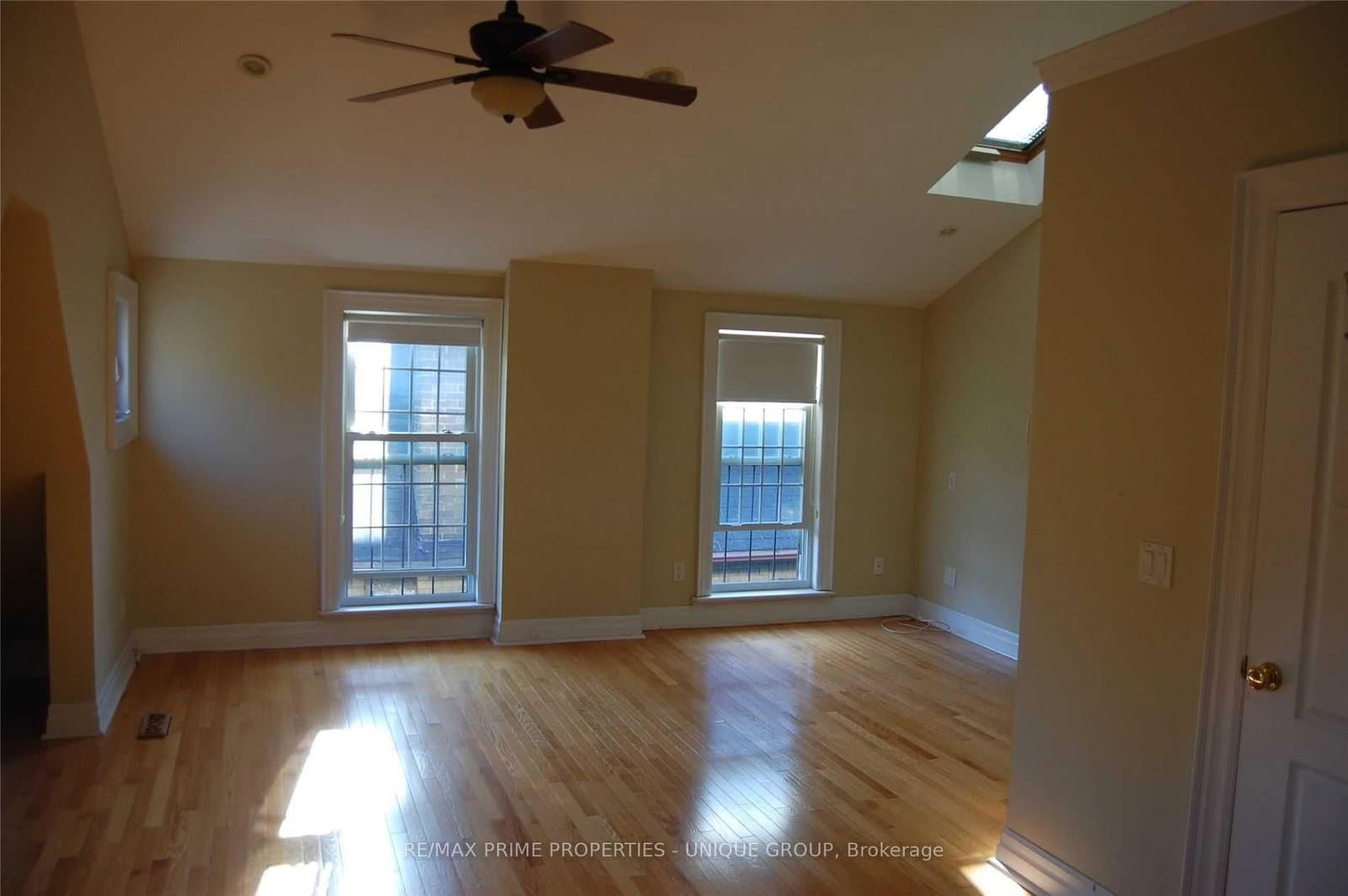 39 Whitehall Road, Unit Upper thumbnail 2