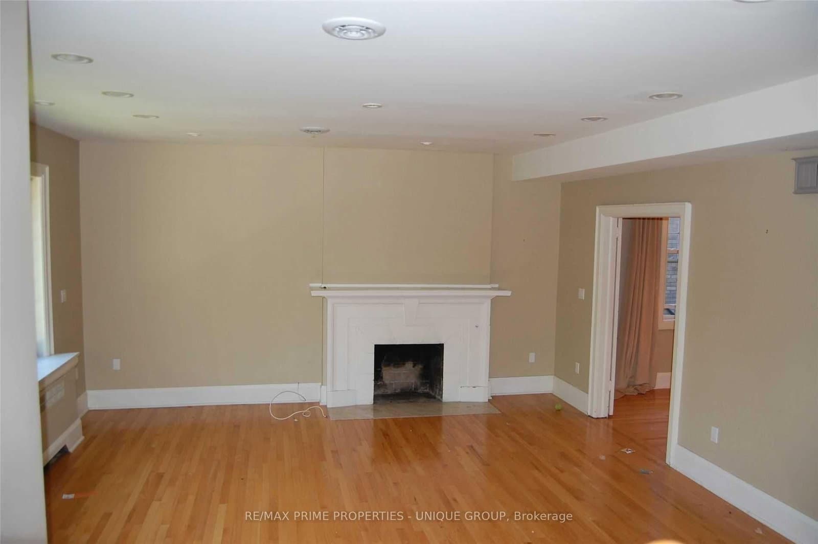 39 Whitehall Road, Unit Upper thumbnail 4