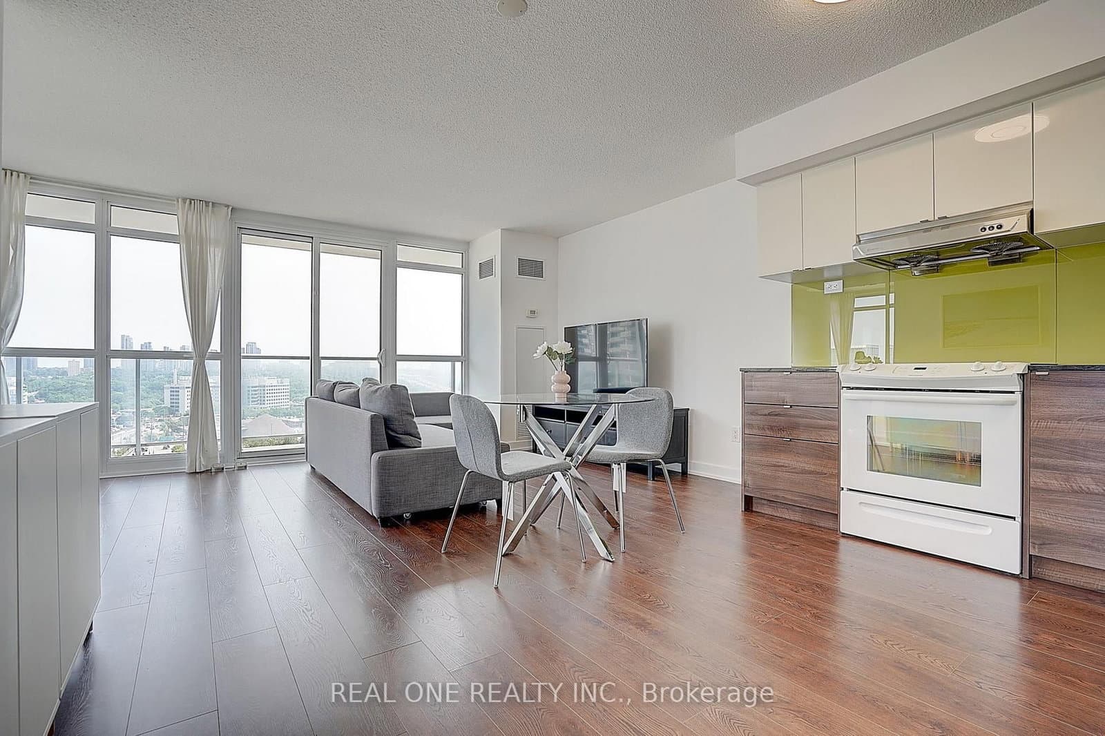121 Mcmahon Drive, Unit 1501 thumbnail 9