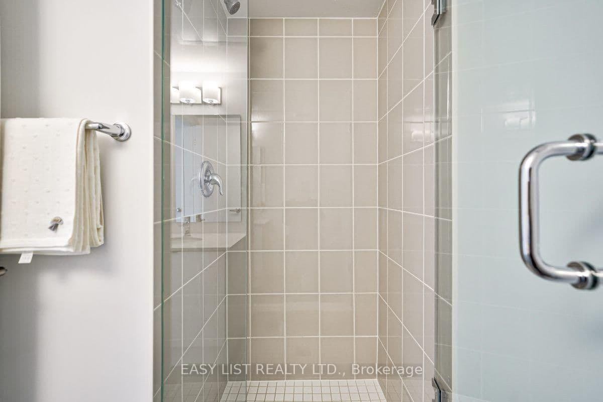 27 Spruce Pines Crescent thumbnail 16