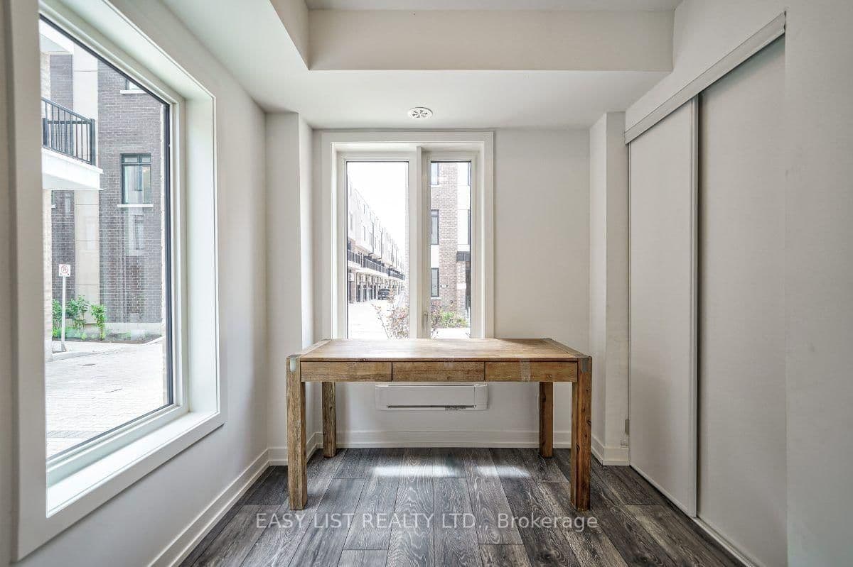 27 Spruce Pines Crescent thumbnail 4