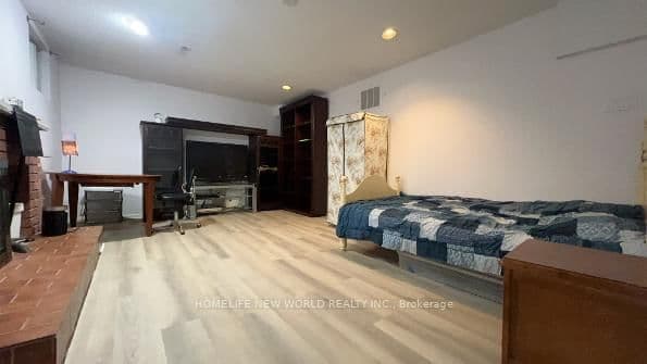 38 Marcelline Crescent, Unit Lower Room2 thumbnail 2