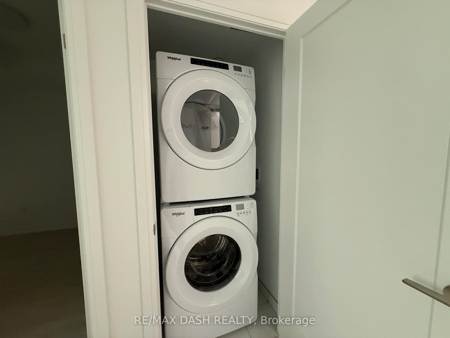 20 Soudan Avenue, Unit 1906 thumbnail 13