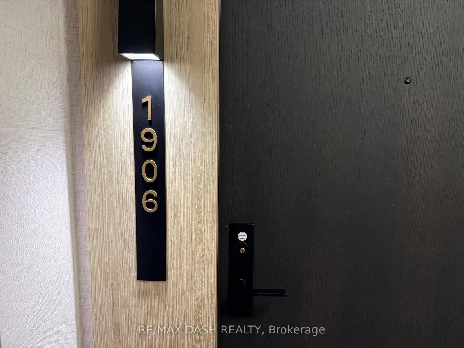 20 Soudan Avenue, Unit 1906 thumbnail 4