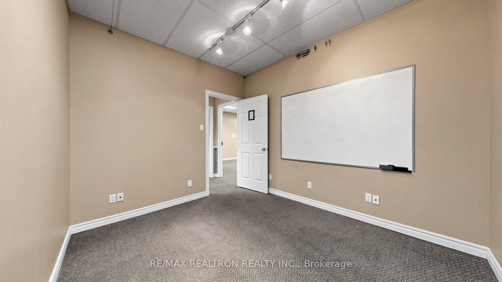 220 Duncan Mill Road, Unit A3 thumbnail 17
