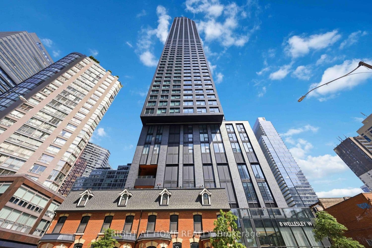 8 Wellesley Street E, Unit 5110 thumbnail 4