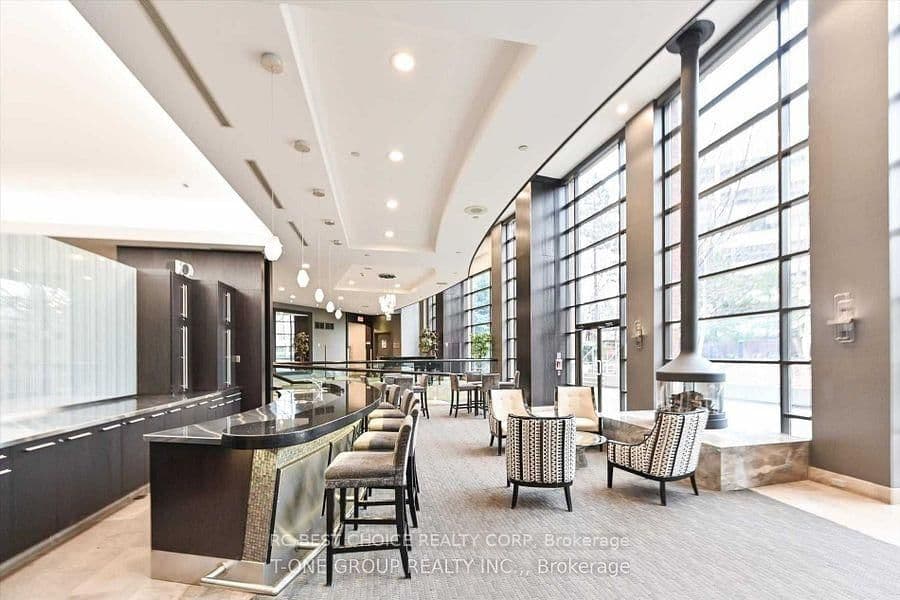 33 Sheppard Avenue, Unit 611 thumbnail 3