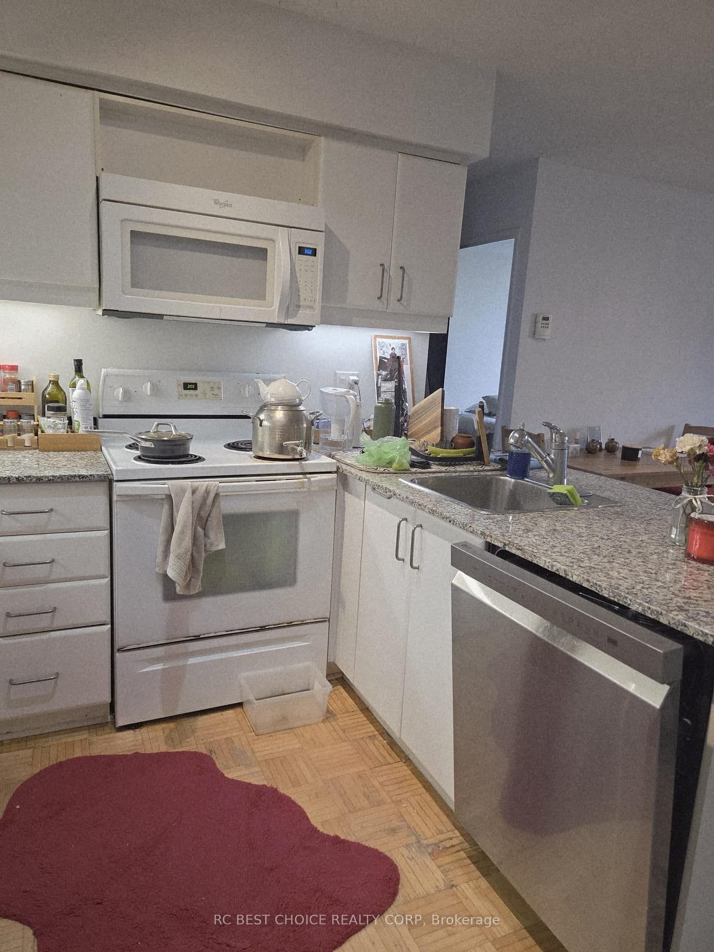 33 Sheppard Avenue, Unit 611 thumbnail 7