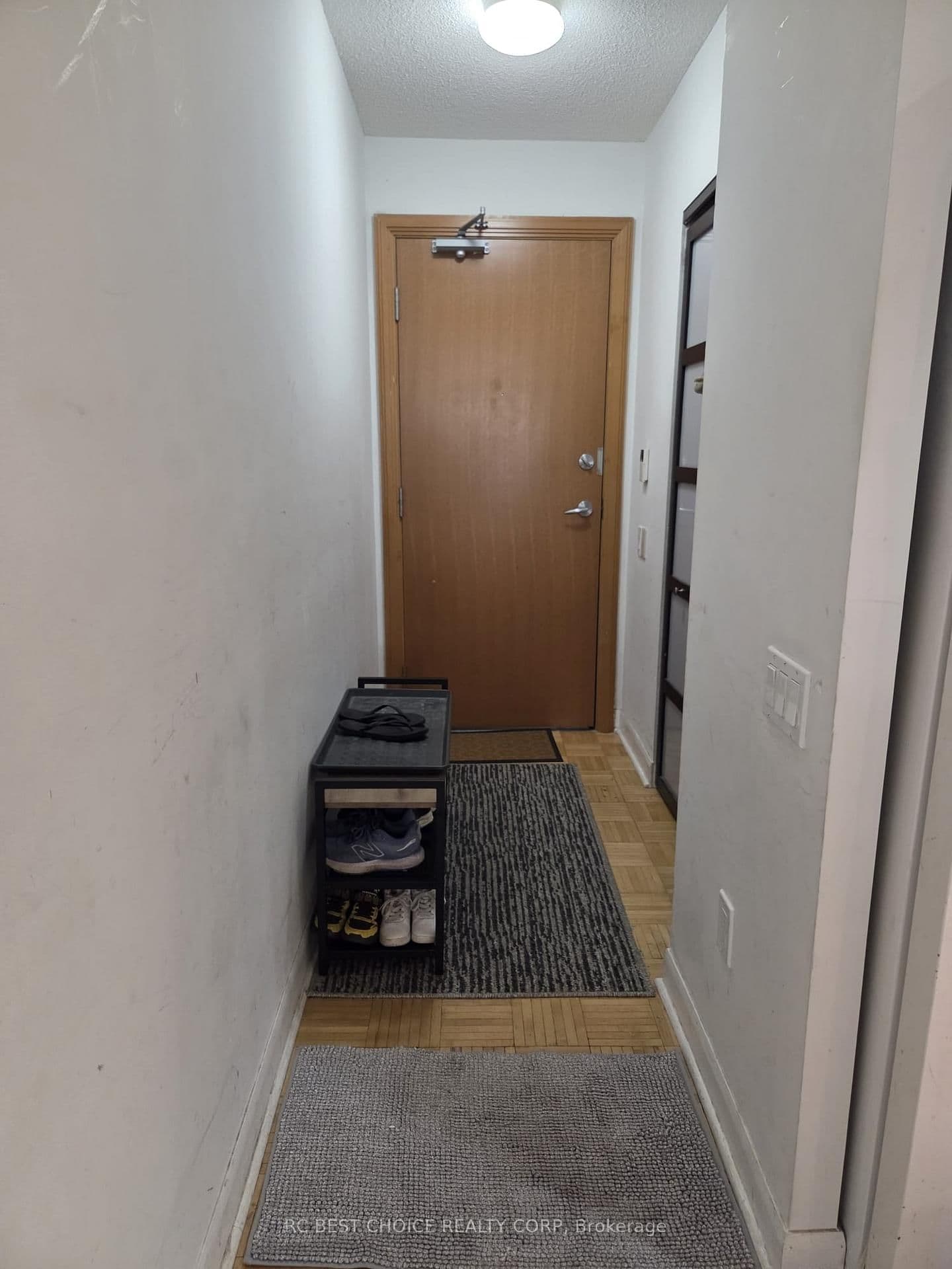 33 Sheppard Avenue, Unit 611 thumbnail 9