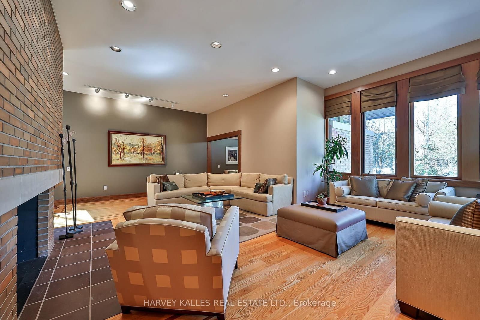 223 Hillhurst Boulevard thumbnail 9