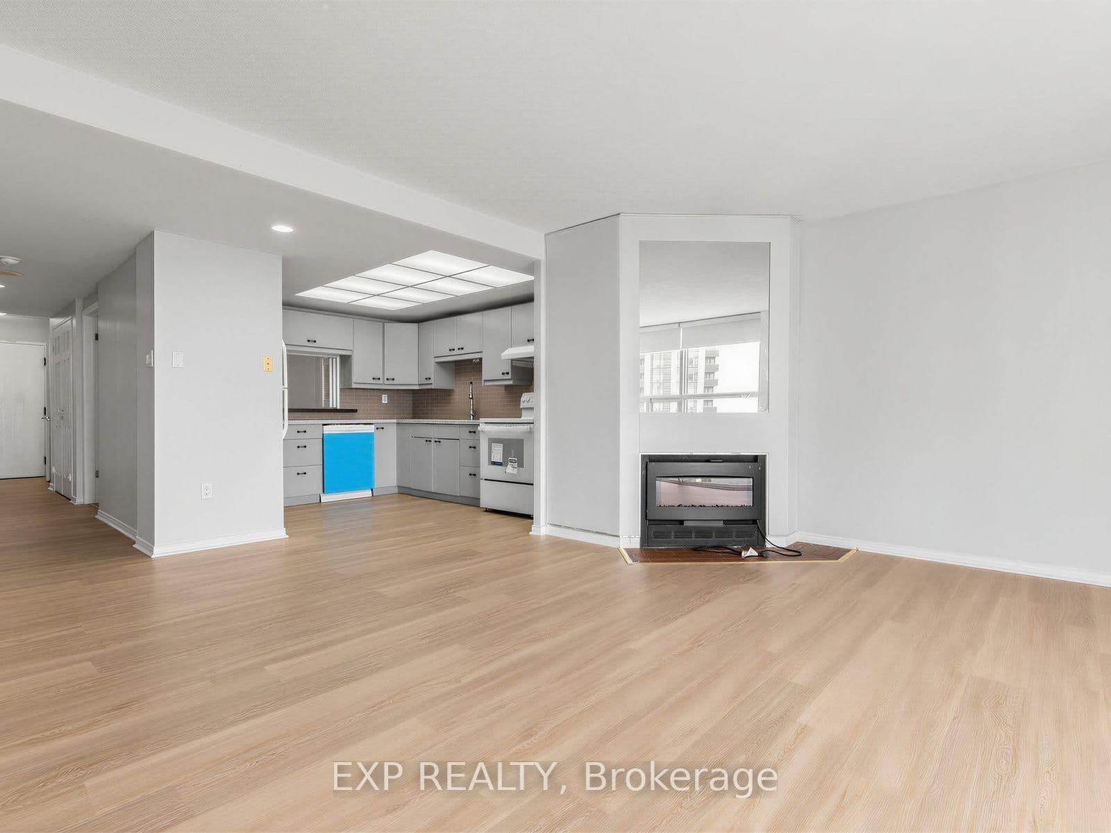 131 Beecroft Road, Unit 1902 thumbnail 23