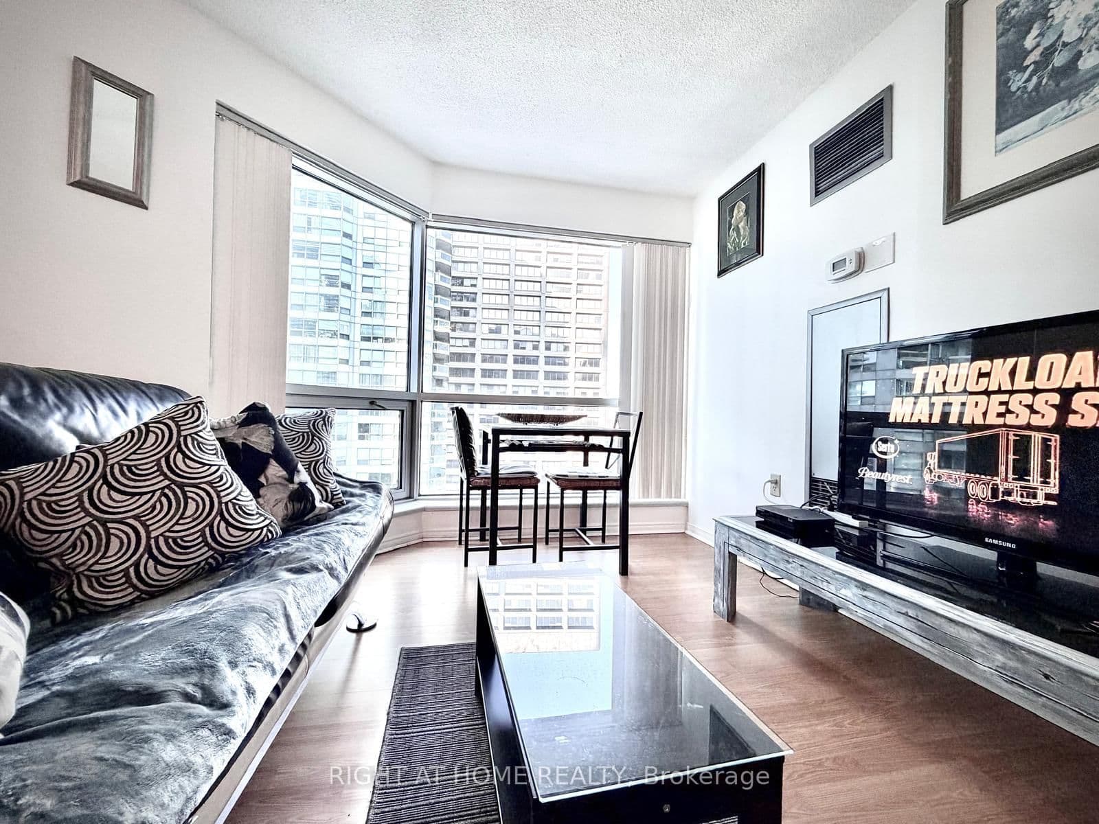 10 Queens Quay W, Unit 1712 thumbnail 32