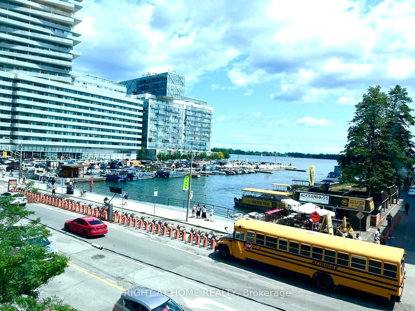 10 Queens Quay W, Unit 1712 thumbnail 4