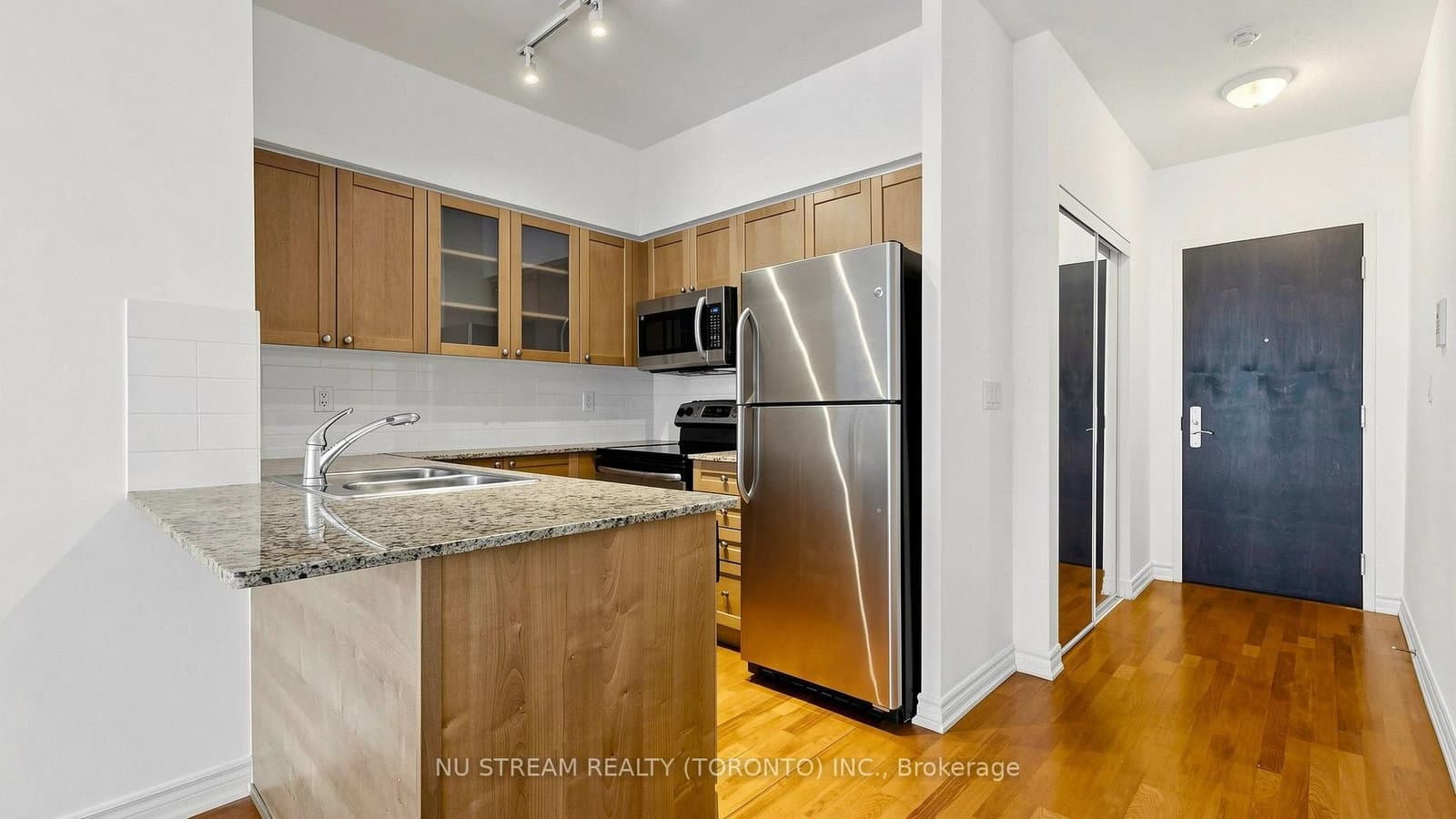 761 Bay Street, Unit 3101 thumbnail 10