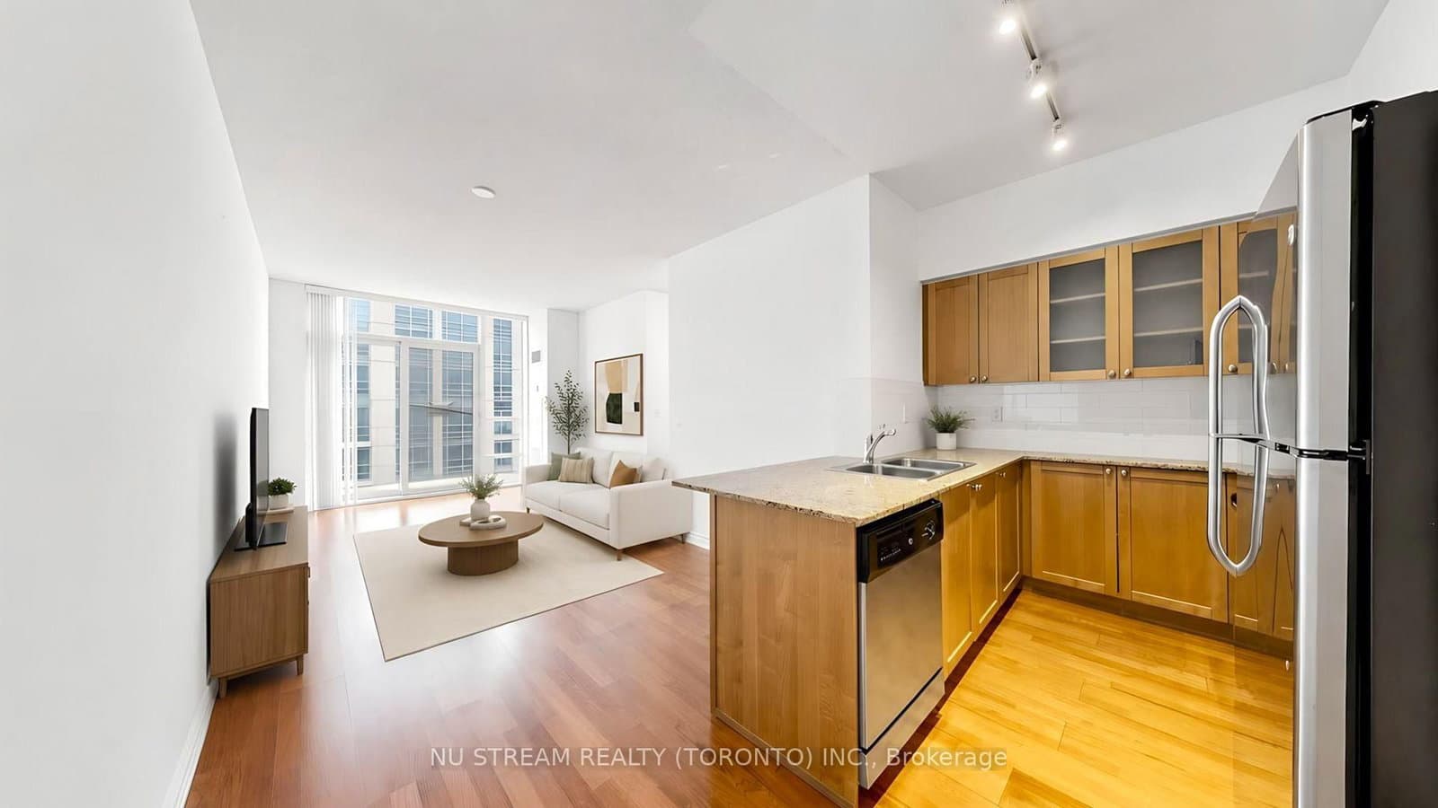 761 Bay Street, Unit 3101 thumbnail 11