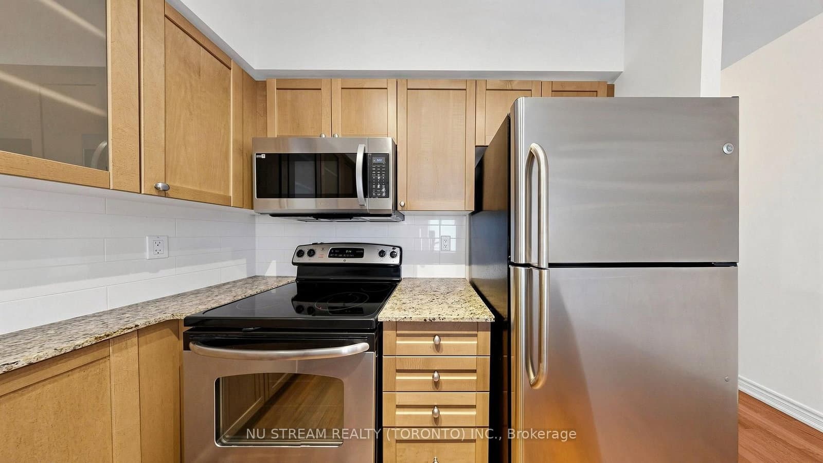 761 Bay Street, Unit 3101 thumbnail 13