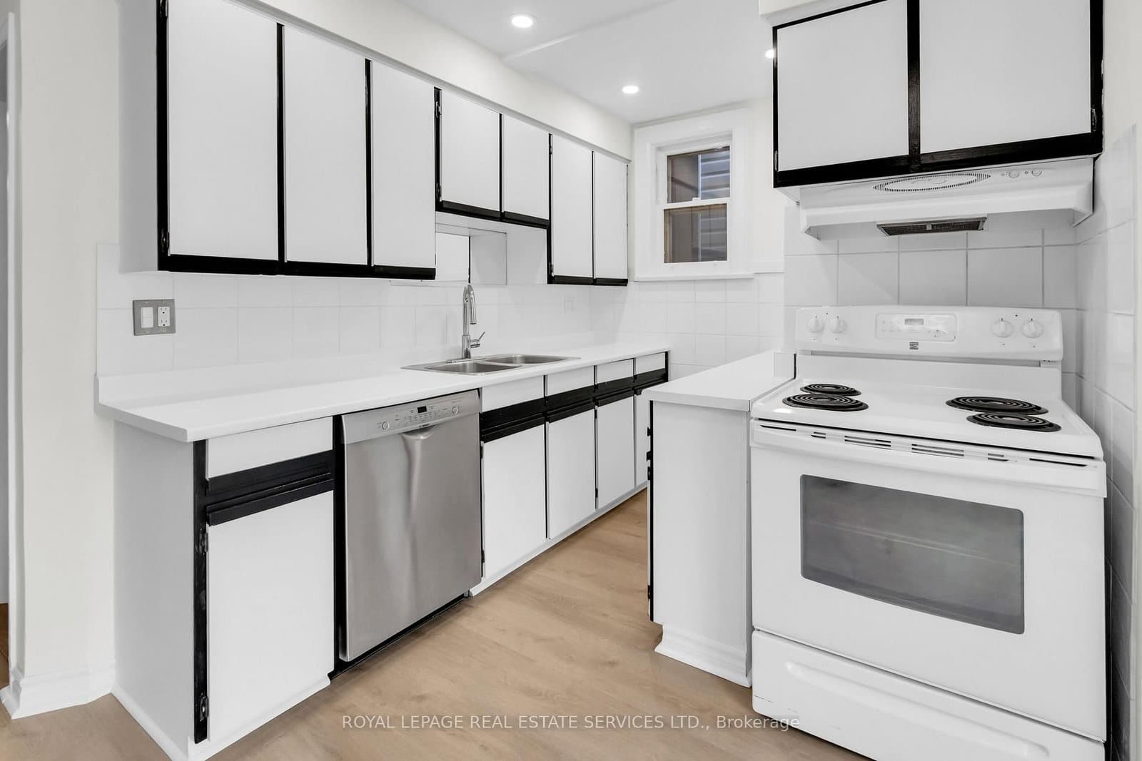 56 Arlington Avenue thumbnail 12