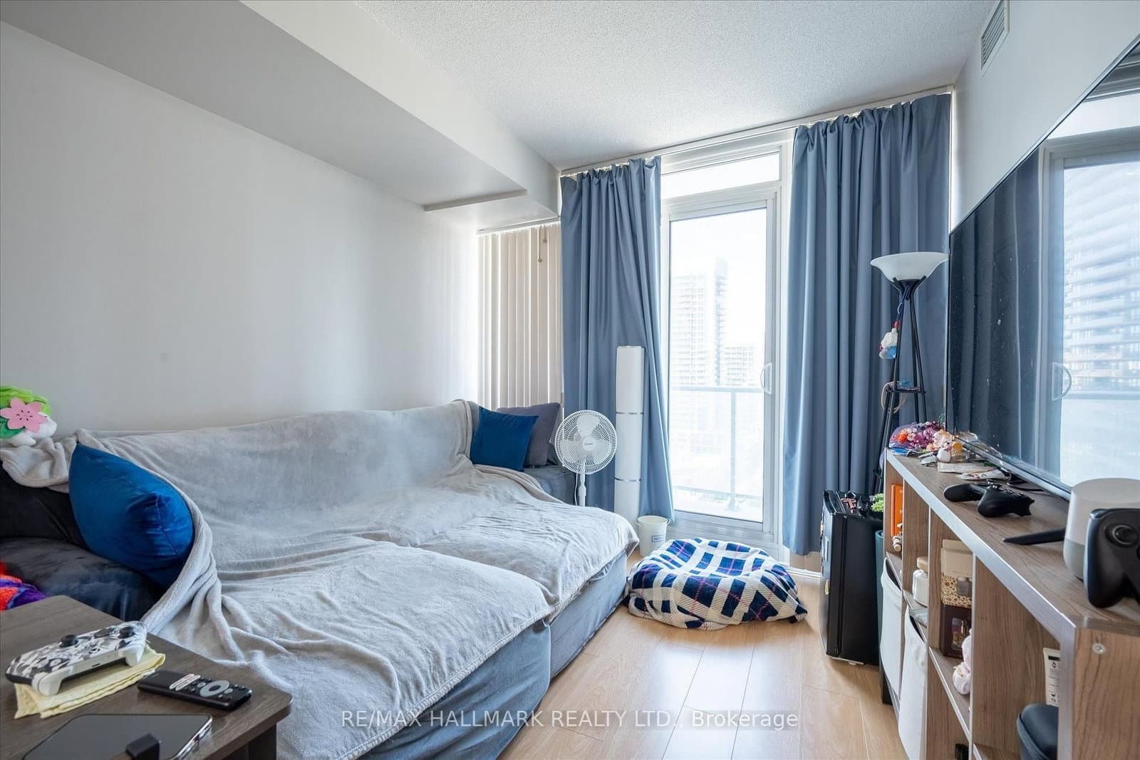 121 Mcmahon Drive, Unit 2110 thumbnail 17
